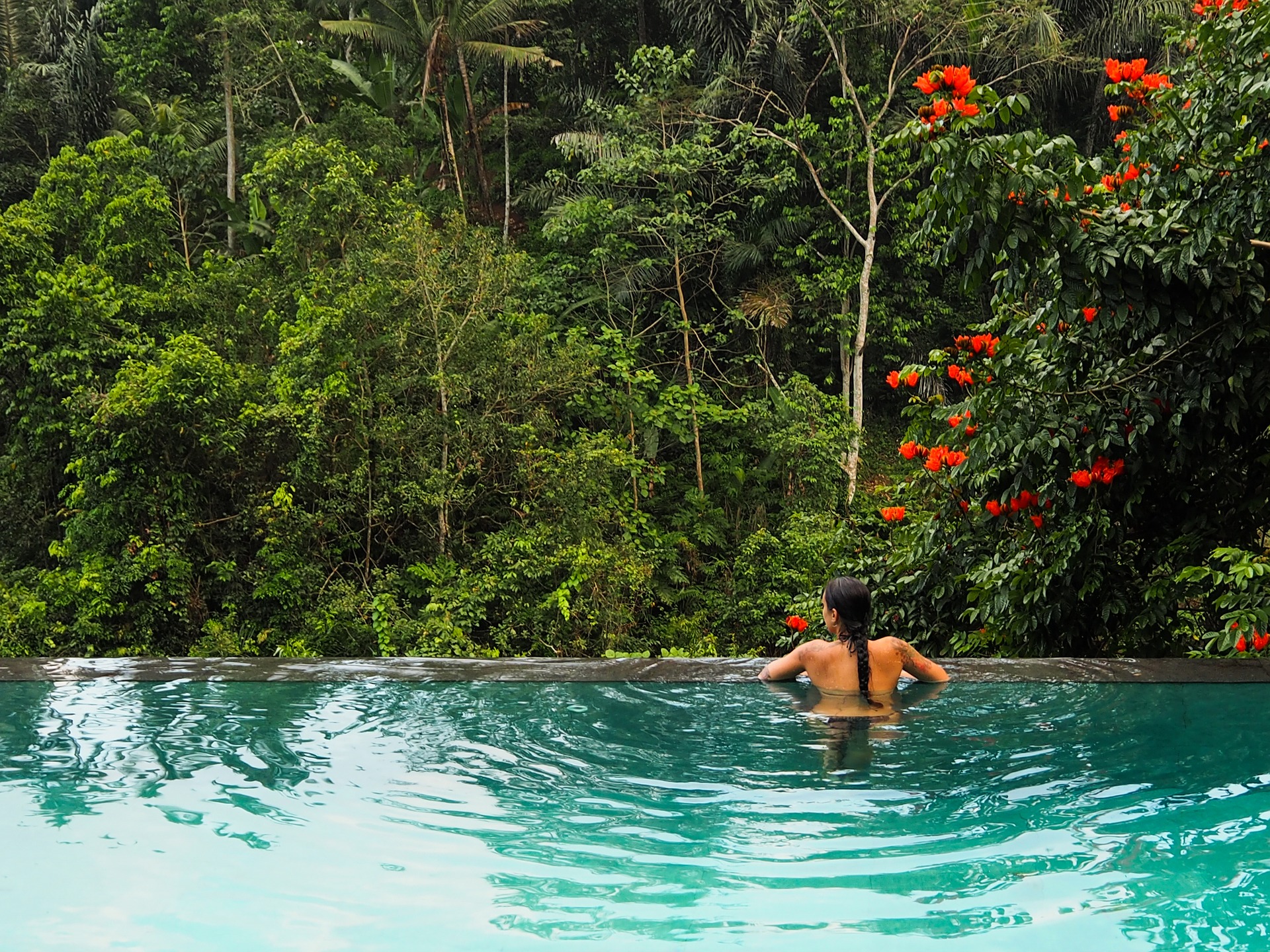You are currently viewing Solo-Travelers Guide: The Best Destinations to Travel Alone