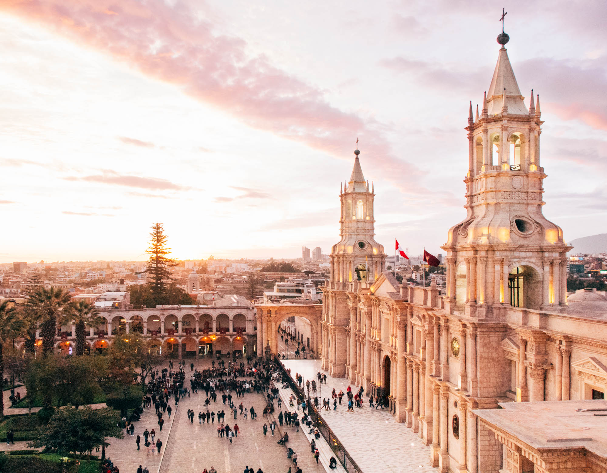 You are currently viewing Take the Long Road from Lima to Cusco – It’s Worth It