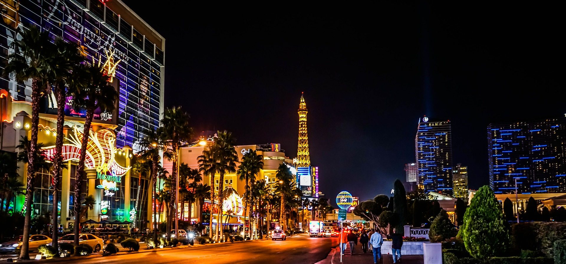 las vegas 573600 1920 5 Of The Best US Destinations To Travel To On A Budget