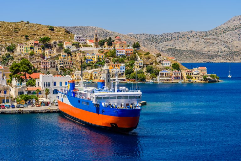 Read more about the article How to book Greek Island Ferries