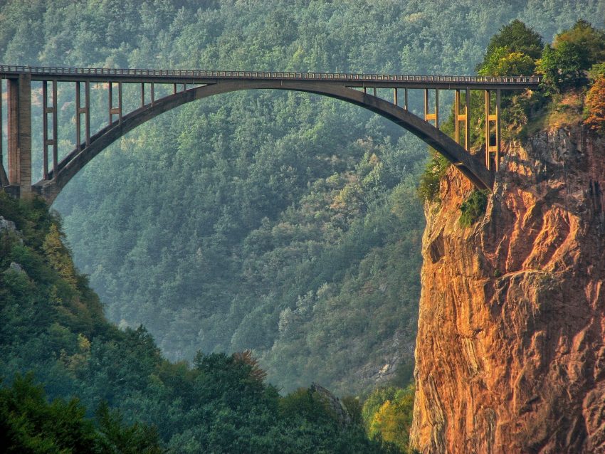 Tara Canyon Bridge
