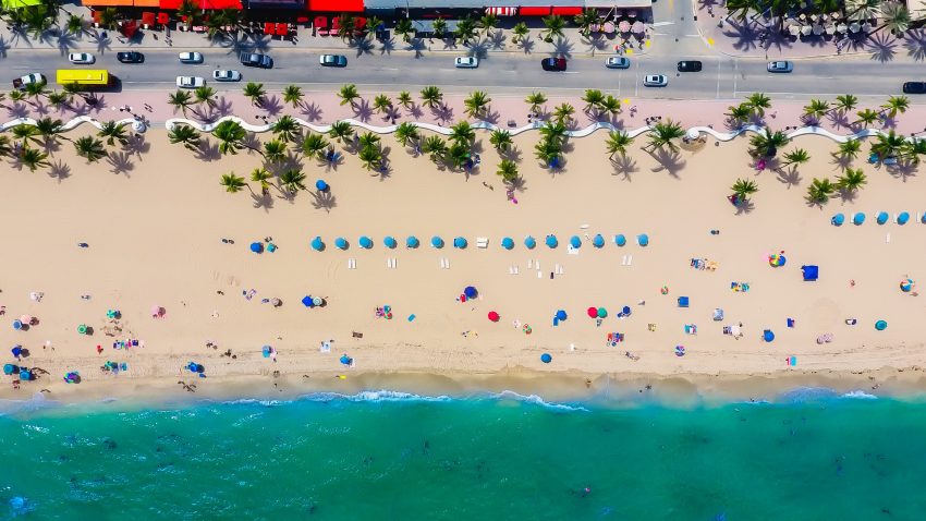 Read more about the article The Best Airbnb Vacation Rentals on the Beach in Fort Lauderdale